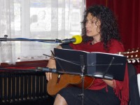 Саня Табакова представя днес концерт „Песни от души“ в ХГ „Дарение Светлин Русев“