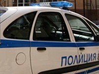 Шофьор опита да избяга от полицейска проверка край Радомирци