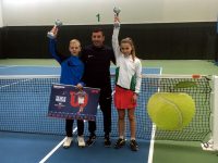 Плевенчанката Йоана Константинова триумфира на тенис турнир в Пловдив