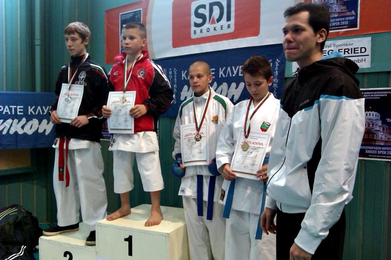 2 вицешампионски титли и 3 бронзови медала за КБИ „Петромакс”