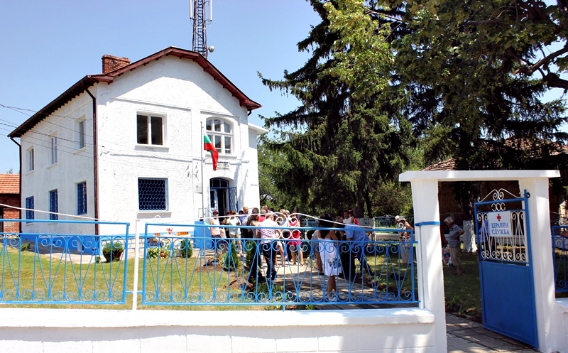 Откриха ремонтираната здравна служба в Пелишат