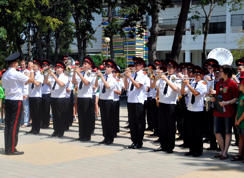 Московски кадети ще свирят Пол Анка на площад „Възраждане”