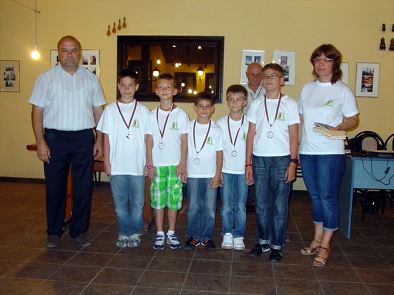 Сребърни медали за момчетата на СКШ“Плевен 21″ на Държавното в Златни пясъци