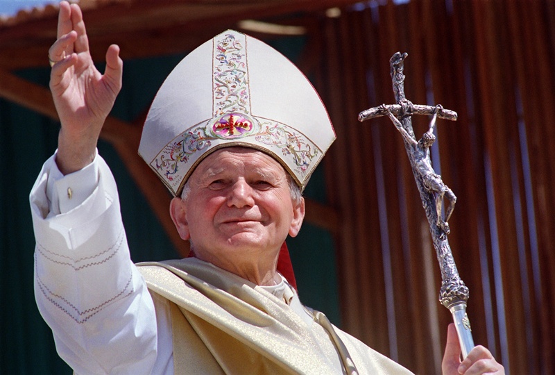 Паметник на папа Йоан Павел II вдигат в Белене | Плевен За Плевен