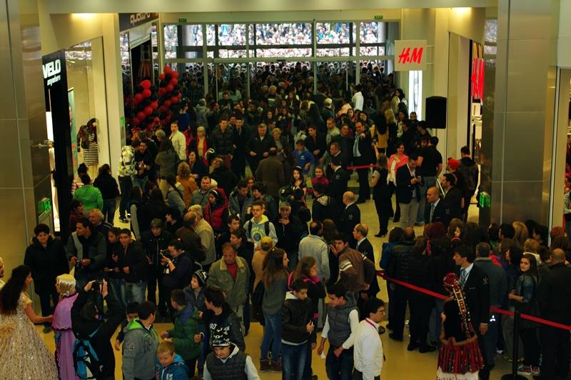Над 20 000 са посетили Панорама мол – Плевен вчера