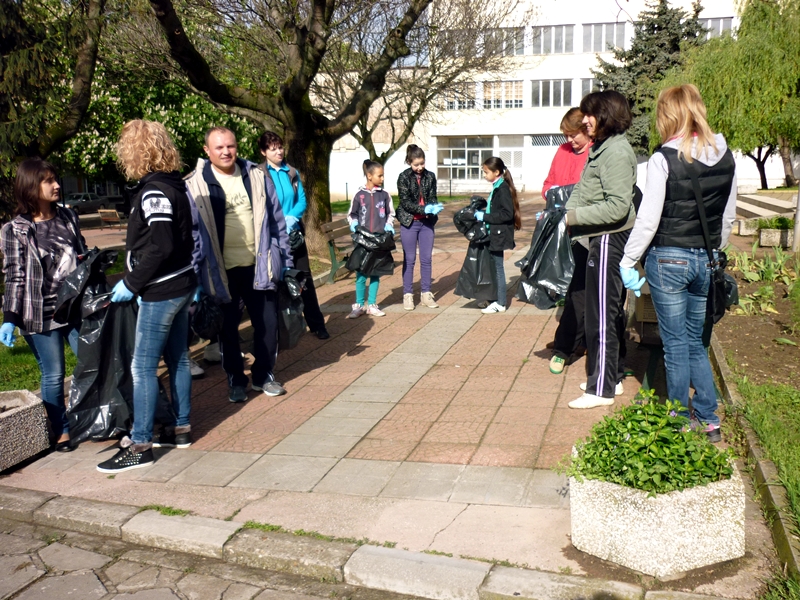 Общинска  администрация Пордим и тази година се включи в кампанията „Да изчистим България за един ден”
