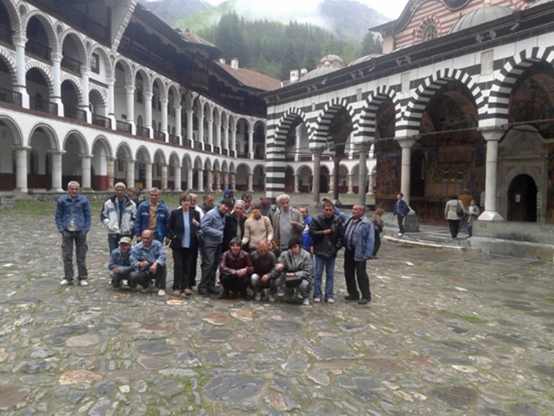 Група от Защитеното жилище в Драгаш войвода посети Рилския манастир