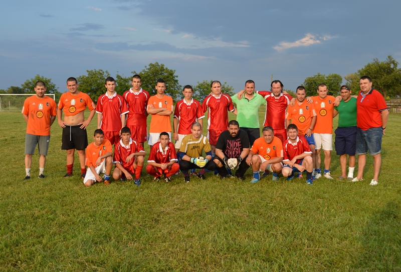 С демонстративен мач бе представен обновеният футболен тим на Пордим