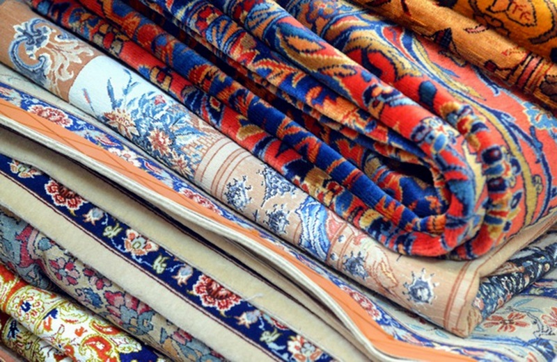 Апаш отмъкна персийски килими от дом в Левски