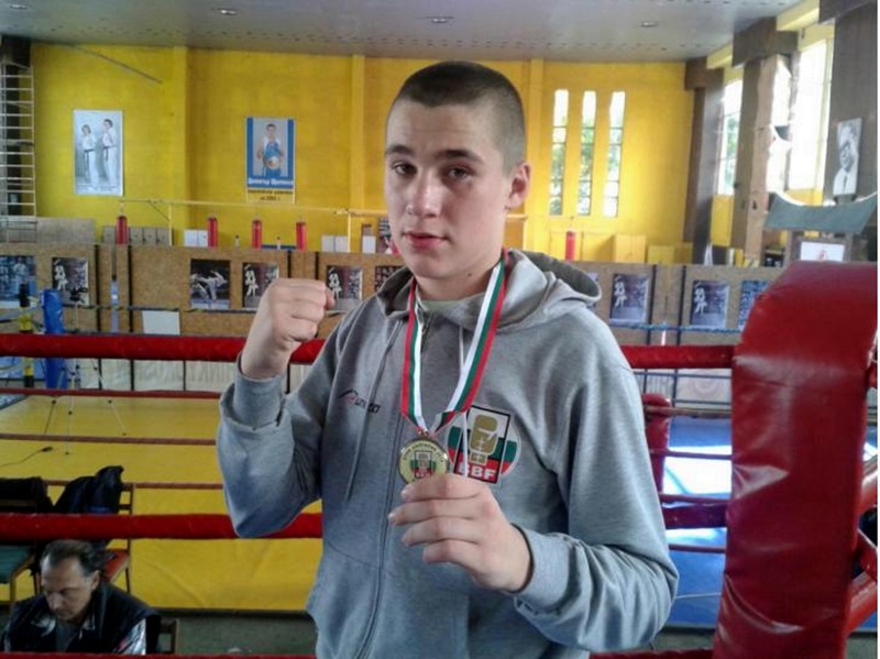 Червенобрежки боксьор със сребро от Държавното първенство в Пловдив
