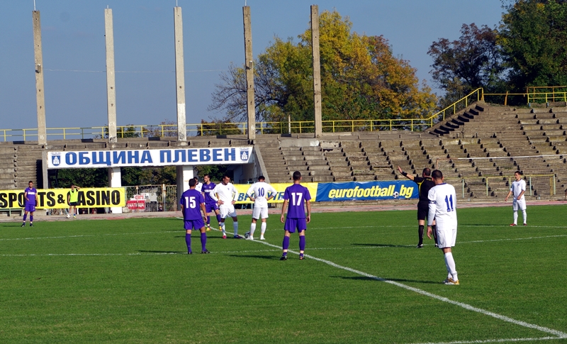 „Спартак“ продължава напред за Купата на Аматьорската футболна лига
