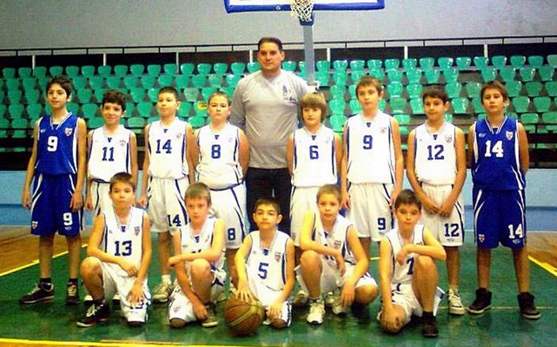 Победа и загуба за малките баскетболисти на „Спартак“