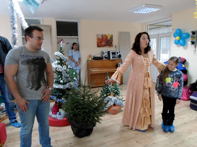 Младежите от АБВ – Плевен подариха истинско Коледно тържество на децата от Дом „Детелина“