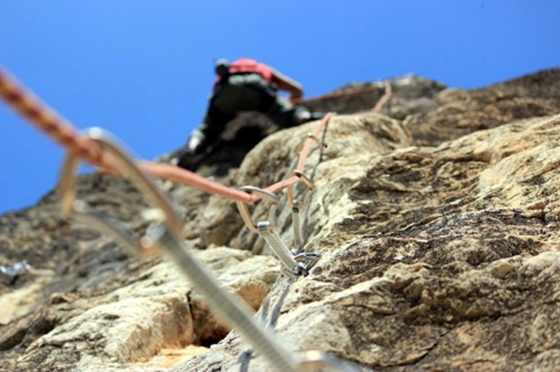 Фенове на екстремните спортове нарушават забраната за скално катерене в „Кайлъка“