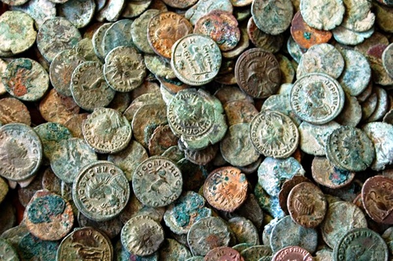 Шест месеца пробация за мъж, съхранявал в дома си антични монети на стойност 40 лв.