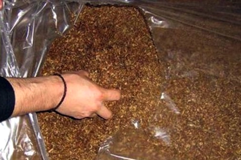Над 45 килограма контрабанден тютюн иззеха полицаи от Левски и Плевен