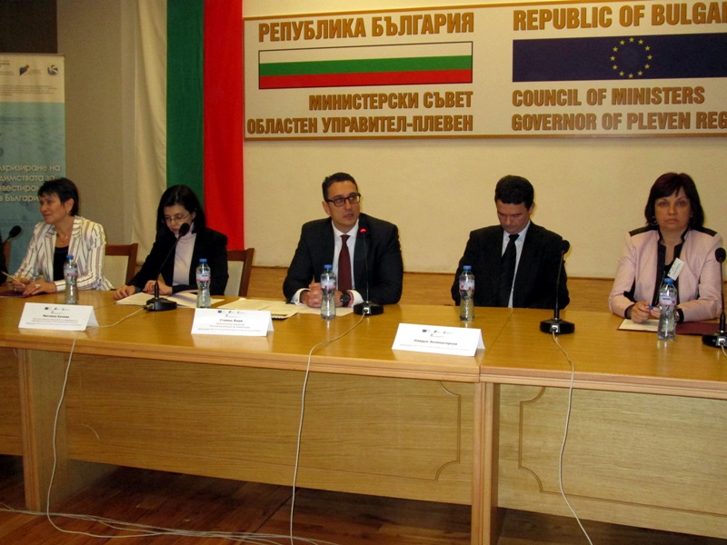 Меглена Кунева в Плевен: България е на трето място по най-бързо компенсиране на безработицата
