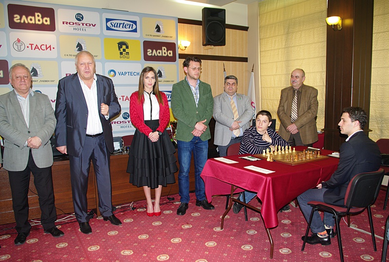 Гросмайстор Кирил Георгиев едноличен лидер на Държавното по шахмат в Плевен