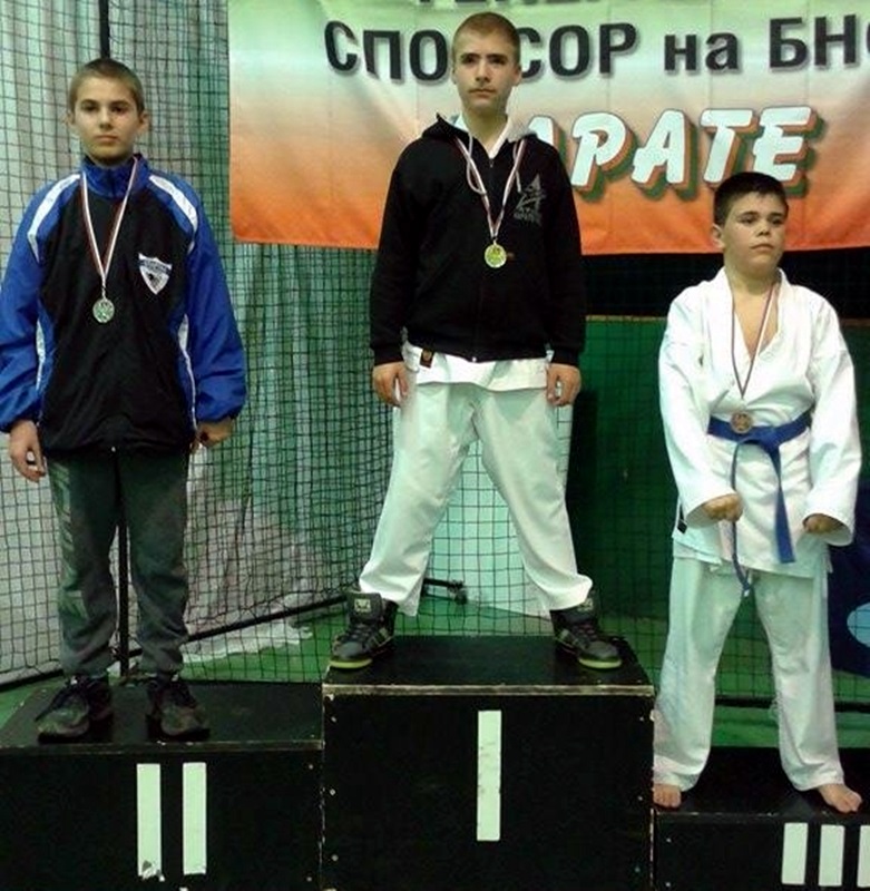 Двама каратисти от „Спартак“ (Плевен) с медали от Държавното първенство в „Албена“