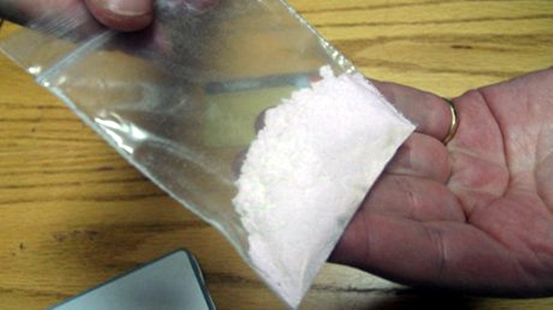 Полицията в Плевен хвана крадец, а в него – две пликчета с амфетамин