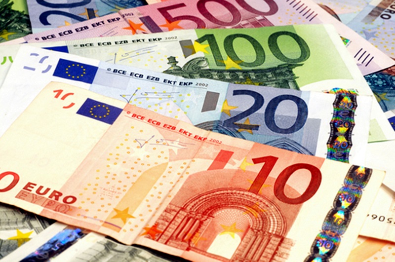 Ало-измама! Възрастна плевенчанка ръси евро и златни пендари на мним полицай