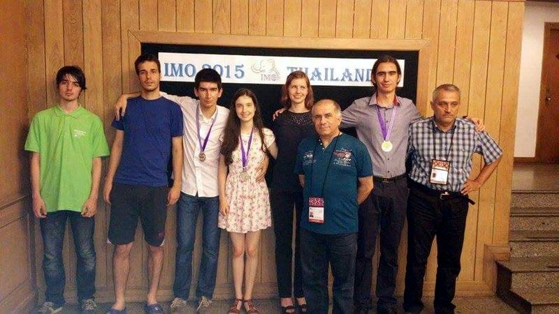 Три медала за математиците ни от олимпиадата в Тайланд, сребро завоюва плевенчанинът Любен Личев