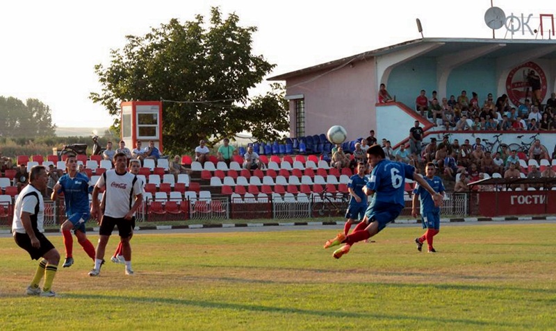 Започна футболният турнир за Купата на кмета на Червен бряг