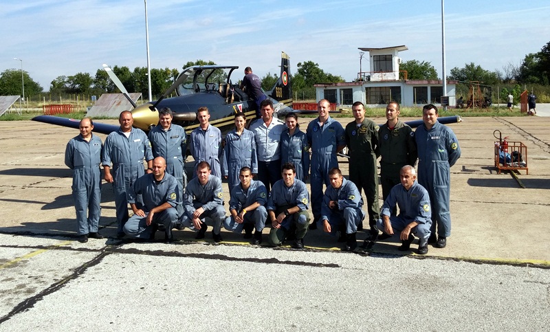 В Долна Митрополия завърши летателният стаж на курсантите-летци от четвърти курс