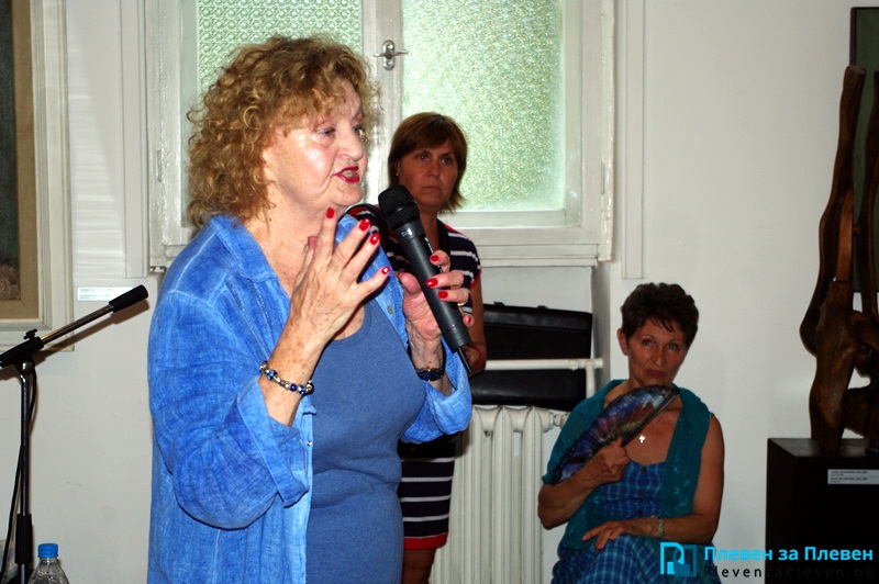 Емоционална среща събра Татяна Лолова с плевенските й почитатели
