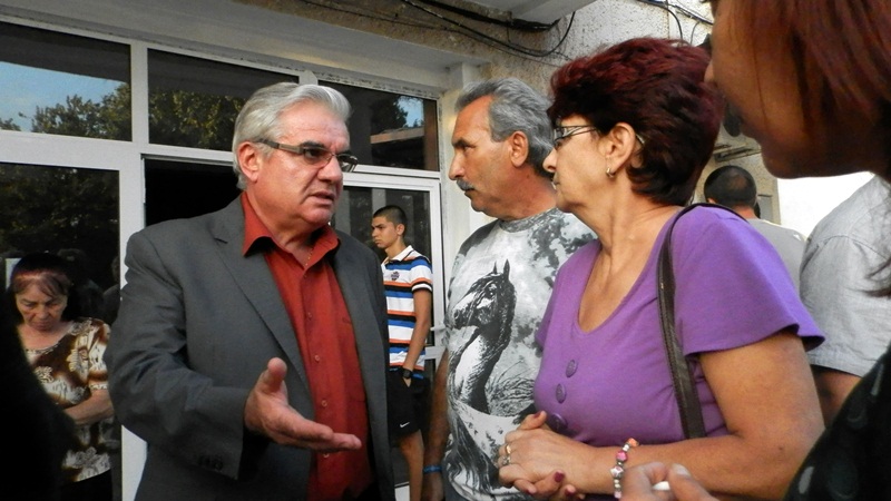 Кметът проф. Димитър Стойков се срещна с жителите на Ясен на общоселско събрание