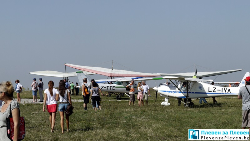 Авиоемоции на фестивала „Криле за всички” /снимки и видео/