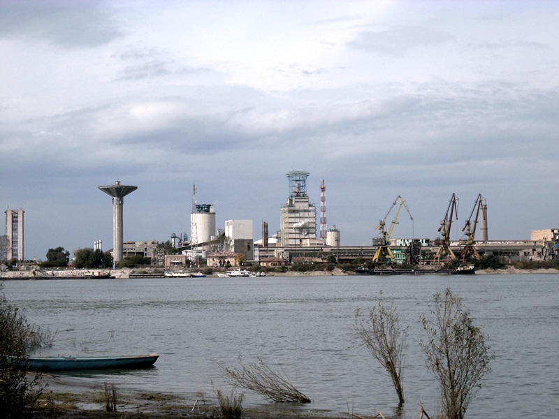 С 8 см за денонощие е спаднало нивото на Дунав при Никопол