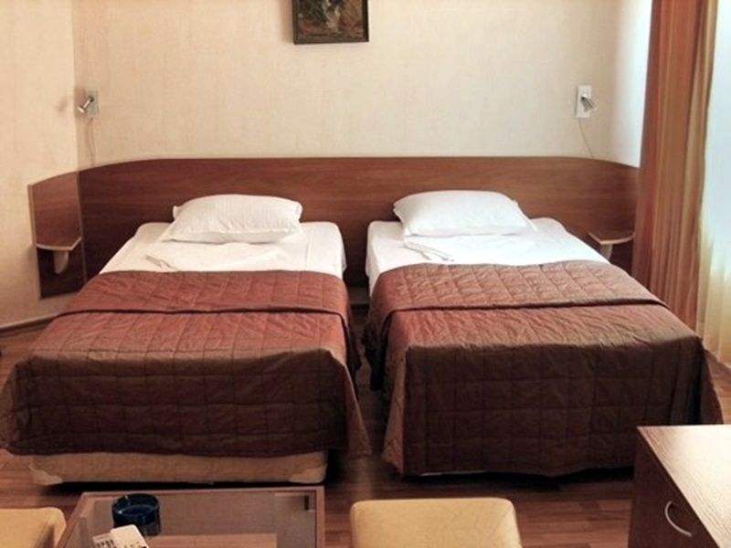 Над 330 000 лева са реализирали хотелиерите в Плевен от нощувки през юли