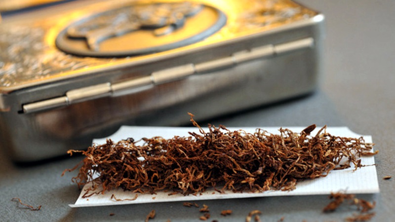 Спипаха търговка от Буковлък с насипен тютюн