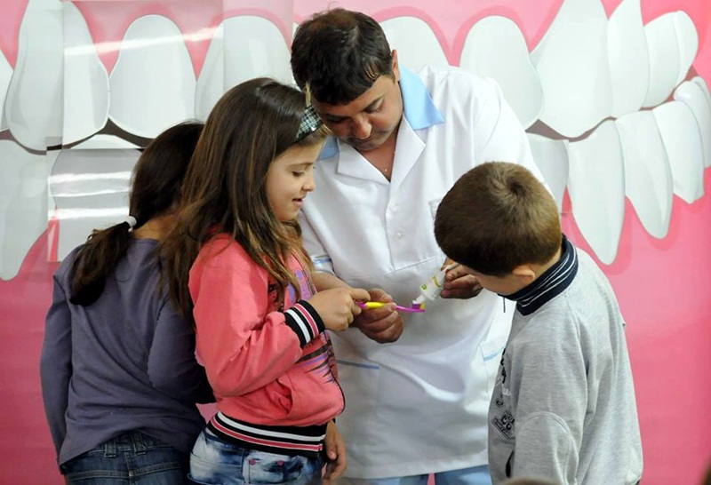 Кампанията „За здрави детски зъбки“ ще посети Панорама мол Плевен в събота