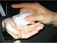 Четири топчета амфетамин откриха при проверка у 20-годишен плевенчанин
