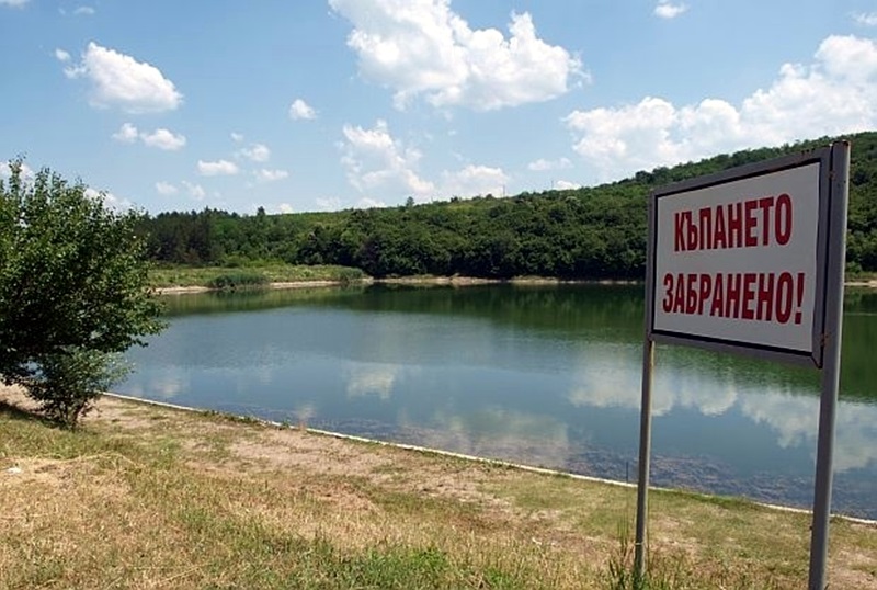 Забраняват къпането във водните обекти на територията на община Пордим