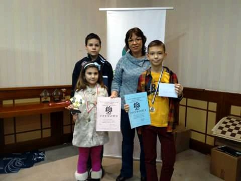 Два медала завоюваха шахматистите на СКШ „Плевен XXI“ от турнир в столицата