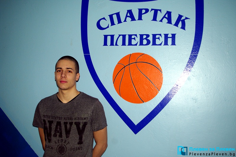 Младата надежда на „Спартак“ Даниел Пенков: Амбицията ми е с всеки изминал ден да ставам по-добър