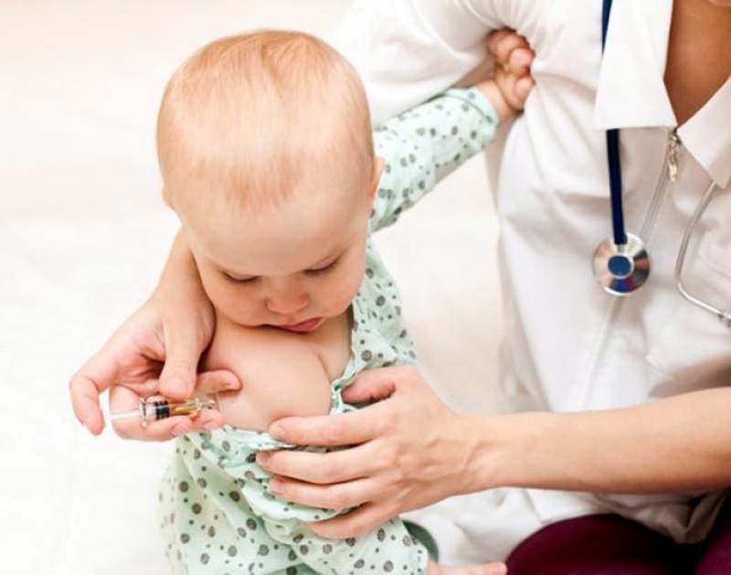От днес раздават на джипитата в Плевен шесткомпонентна ваксина за бебетата