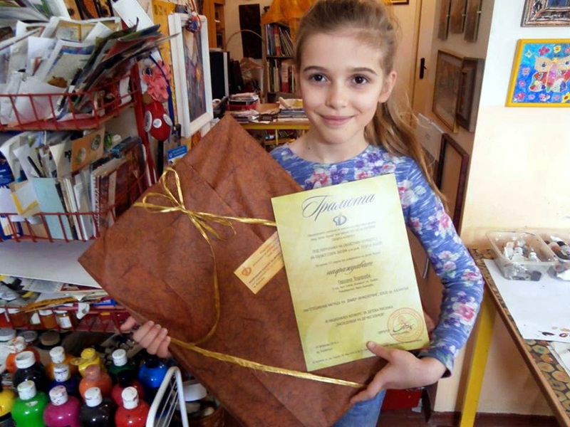 Дете от Плевен със Специална награда от конкурса „Наследници на Дечко Узунов“