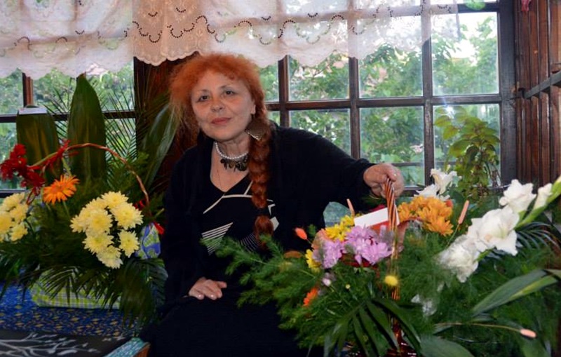 Поетесата Христина Комаревска празнува юбилей днес