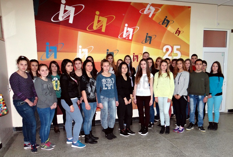 Ученици от ДФСГ „Интелект“ заминават на практика в Дрезден по проект