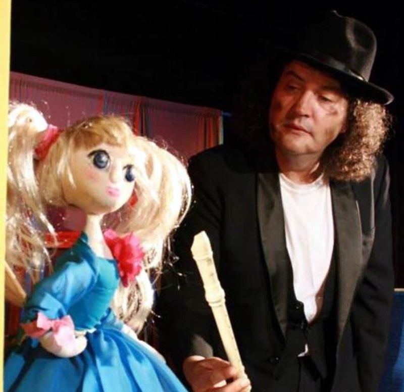 На куклено-музикален спектакъл канят в Панорама мол Плевен днес