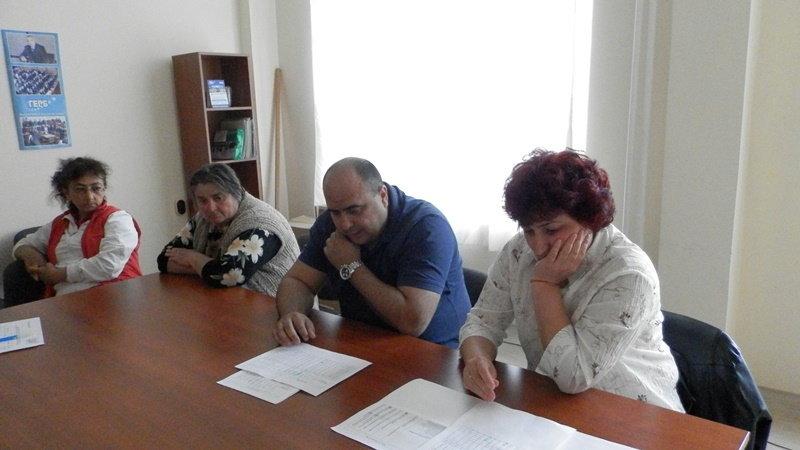 Народният представител Владислав Николов проведе работна среща с общинската структура на ГЕРБ в Искър