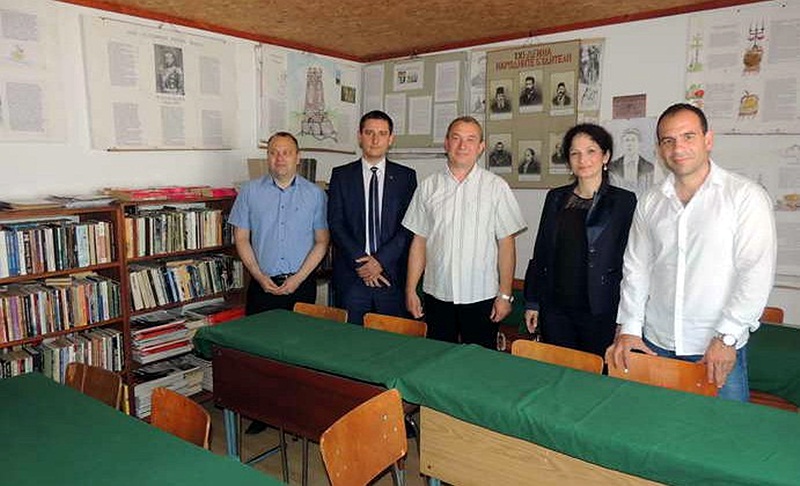 Прокурори от Плевен се включиха в инициативата „Подари книга за затворническата библиотека“