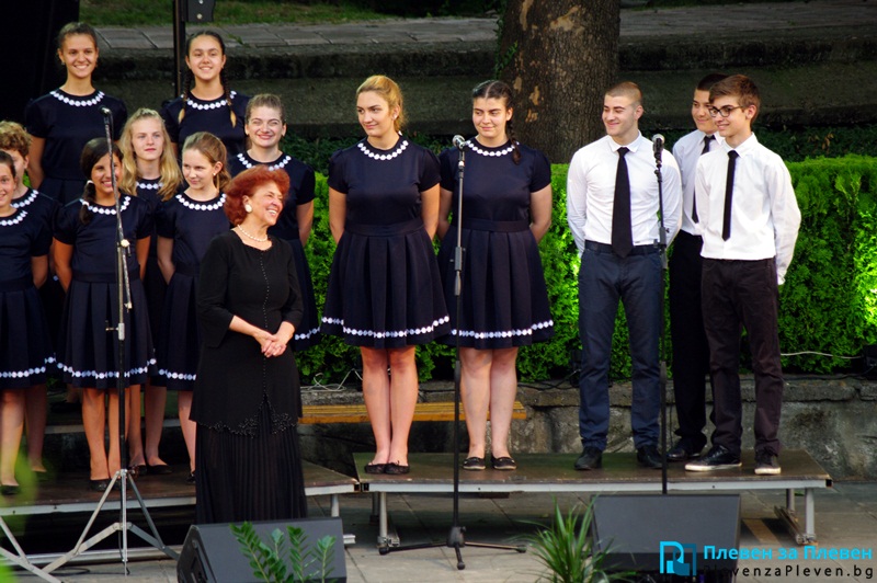 С празничен концерт хор „Звъника” гостува днес в София