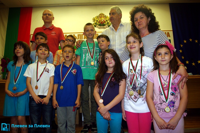 Драма определи шампионката на блиц от Държавното по шах за деца в Плевен