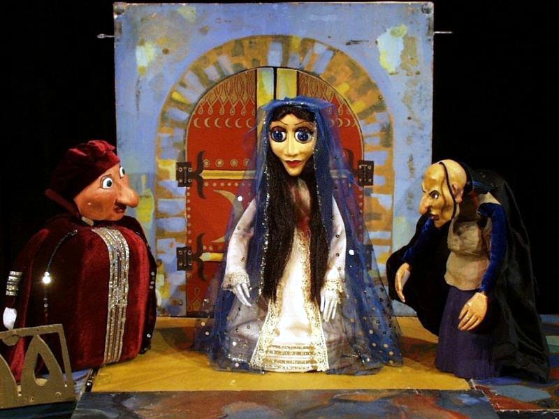 Представят безплатно днес „Аладин и вълшебната лампа“ в Панорама мол Плевен