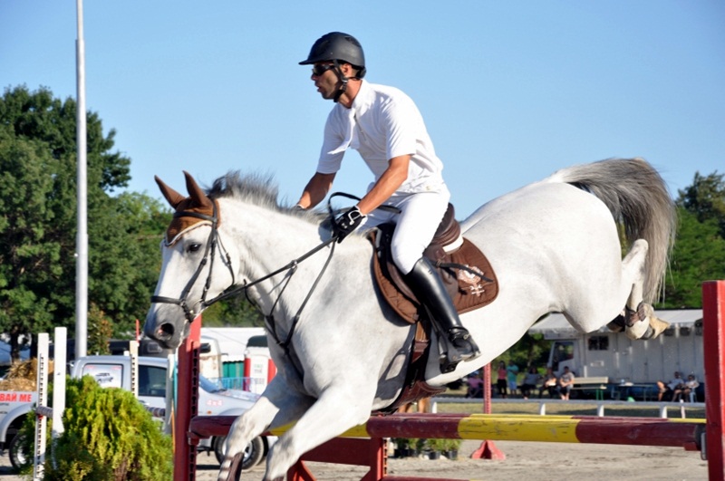 Елитни коне от клубове от Плевен и Кнежа ще мерят сили в Националния турнир „Купа Бургас“